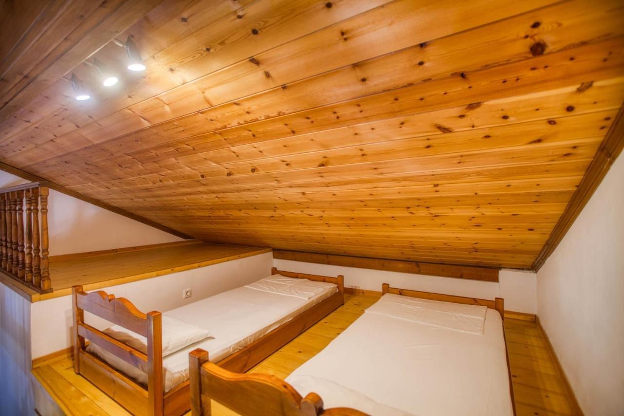 Christinas Lofts Apartman Ágios Matthaíos Kültér fotó